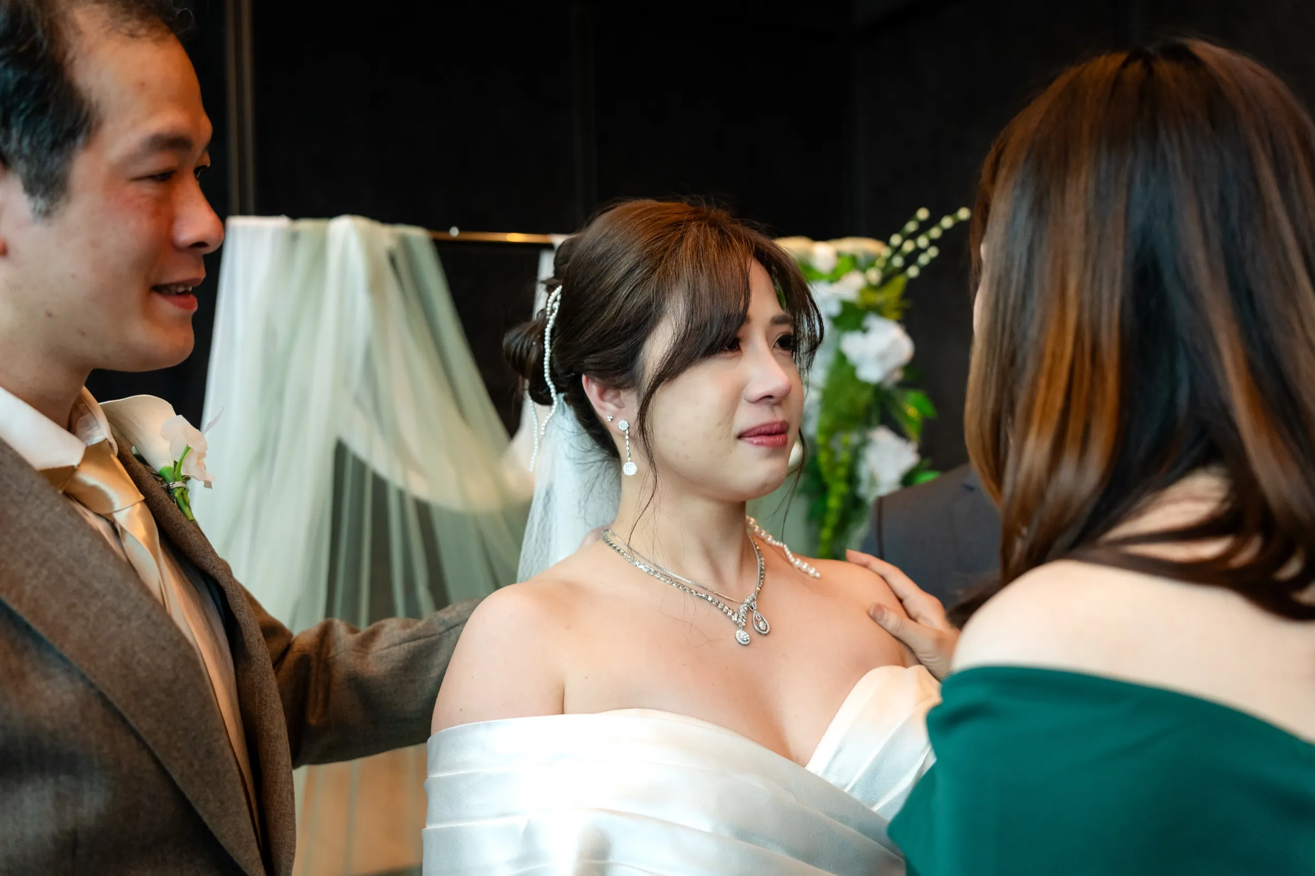Grace + Giovanni, Aera Toronto, Downtown photography by AD Photography