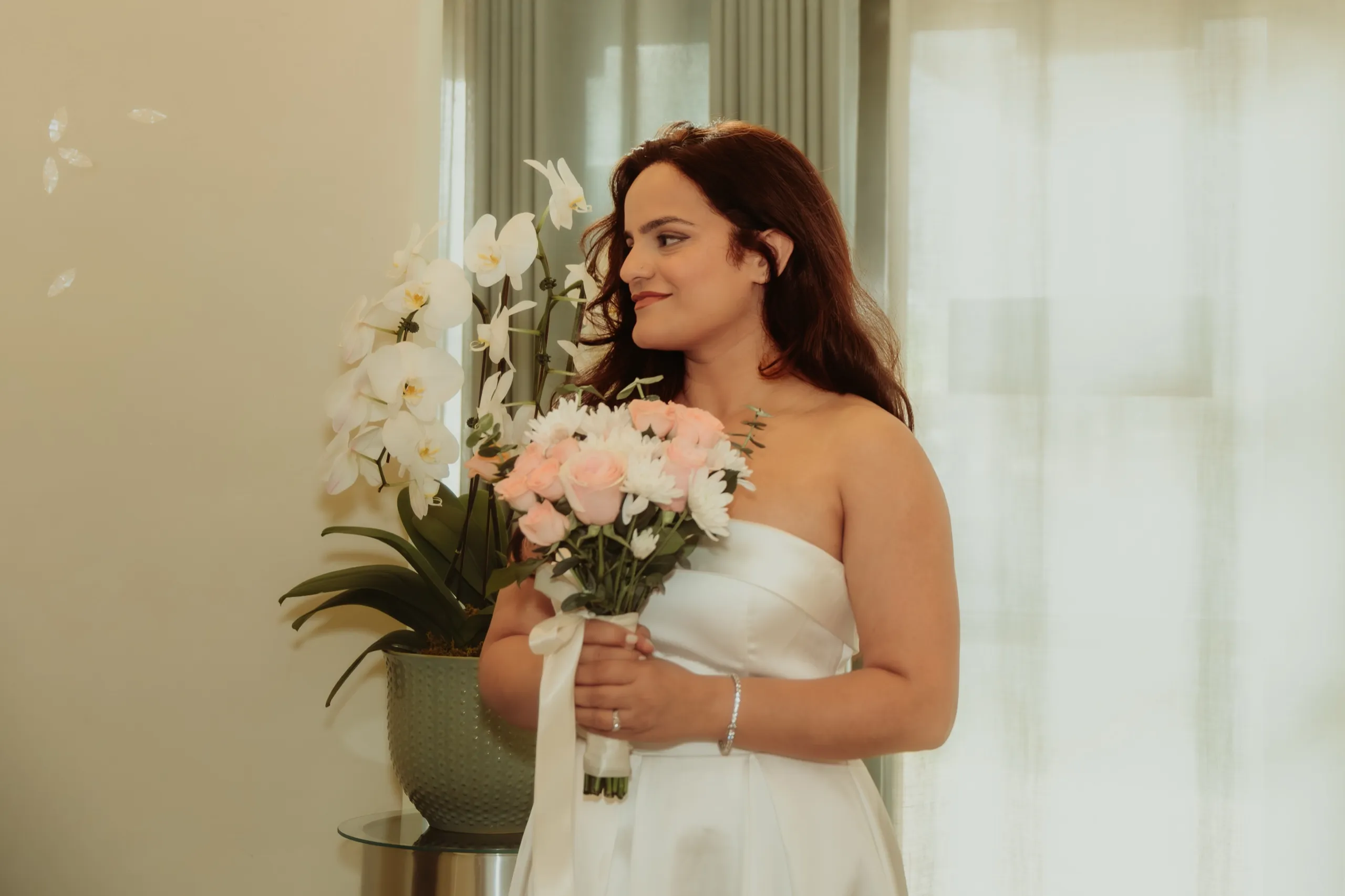 Anushka + Anthony, Toronto City Hall, Toronto photography by AD Photography