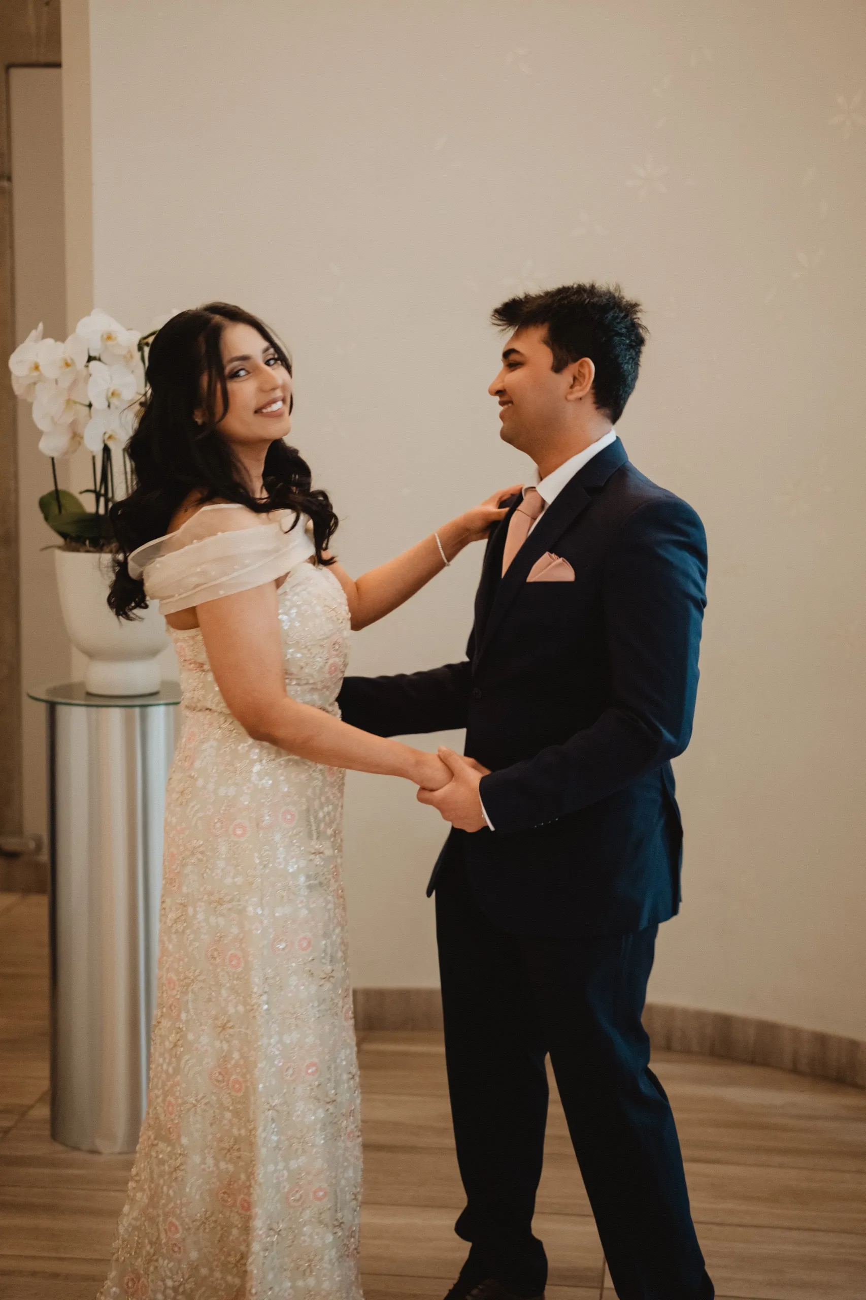 Sonia + Achyut, Toronto City Hall & Osgoode Hall, Toronto photography by AD Photography