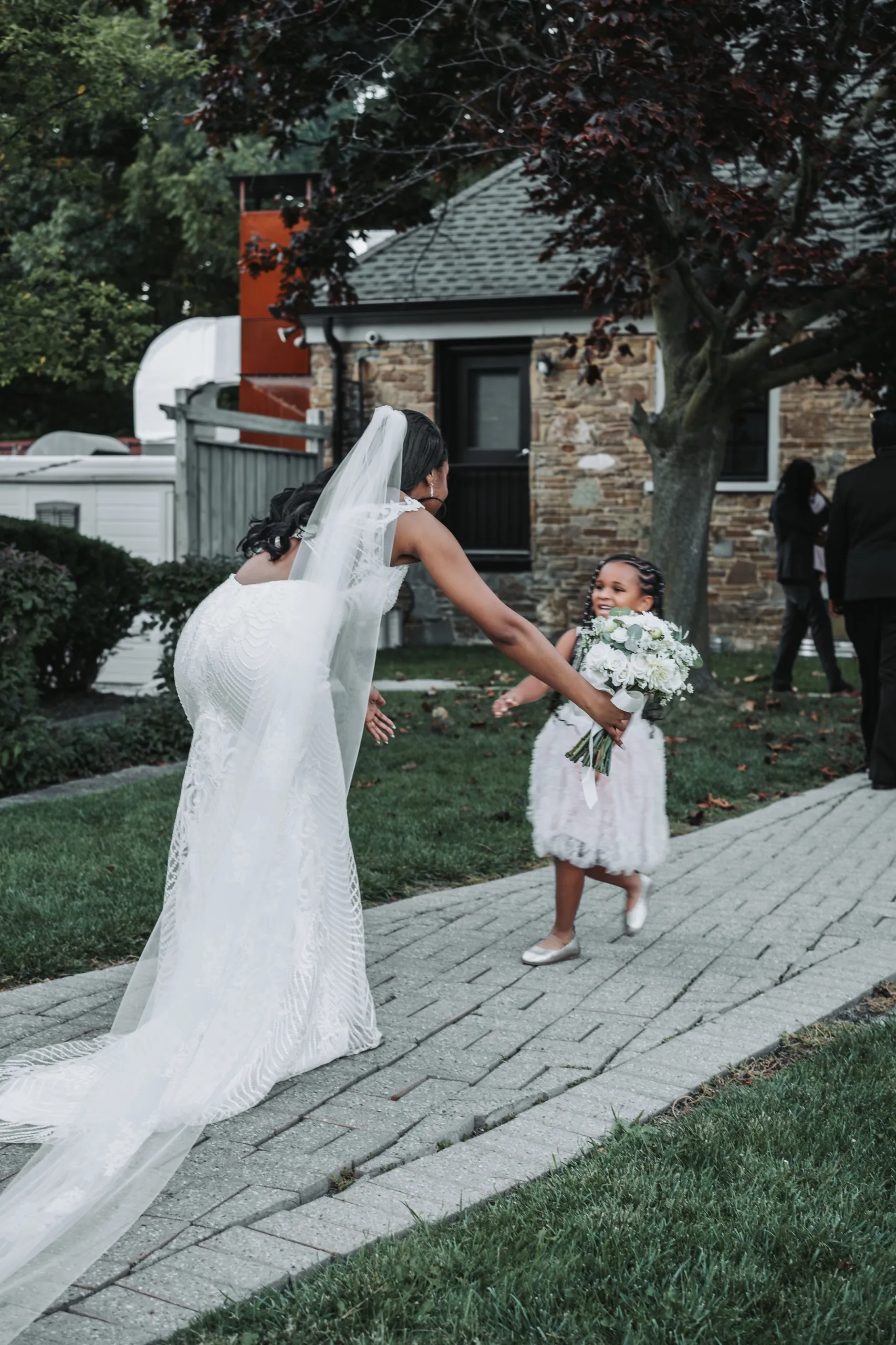 Natalie + Shavar, The Glenerin Inn and Spa, Mississauga photography by AD Photography