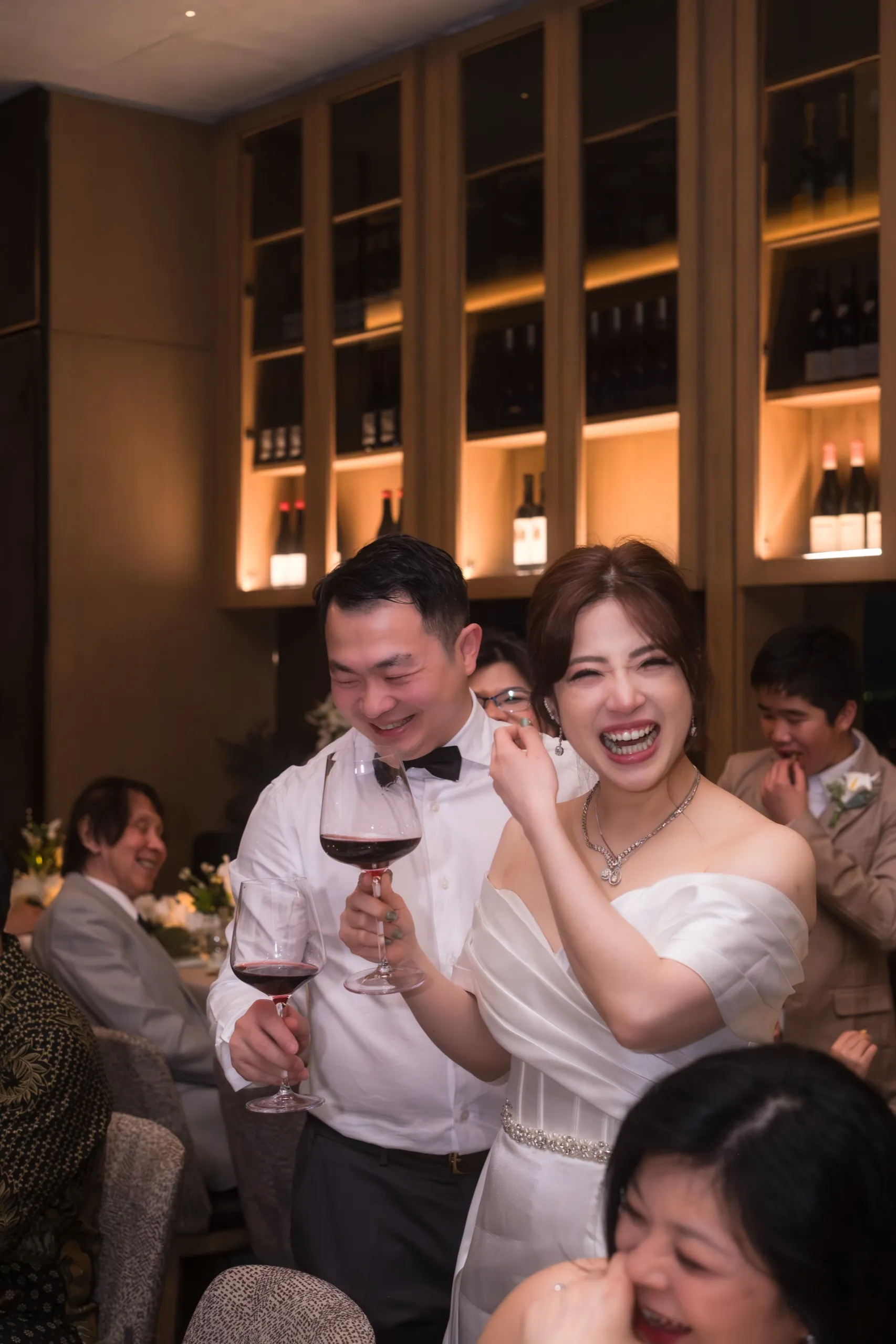 Grace + Giovanni, Aera Toronto, Downtown photography by AD Photography