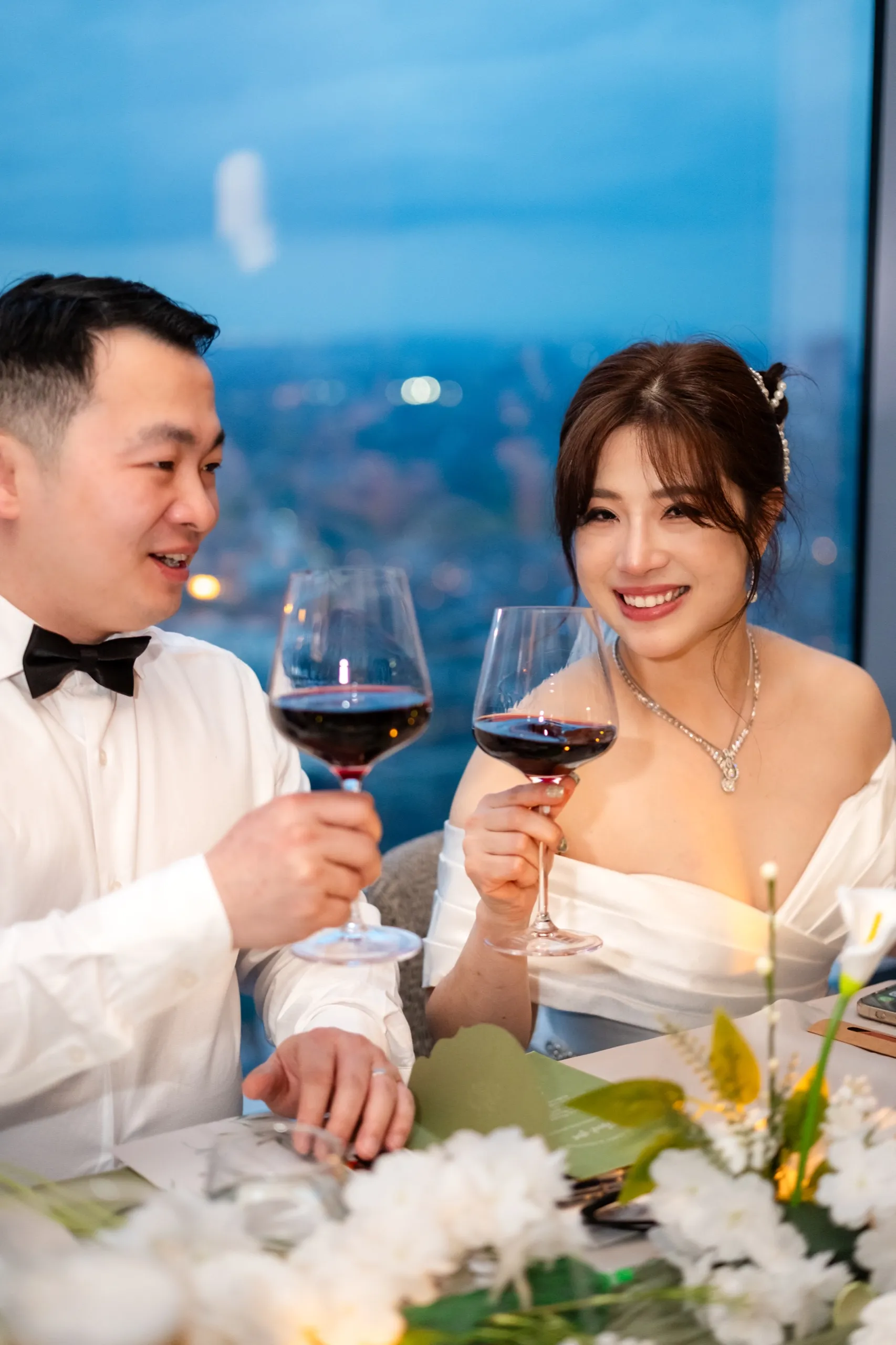 Grace + Giovanni, Aera Toronto, Downtown photography by AD Photography