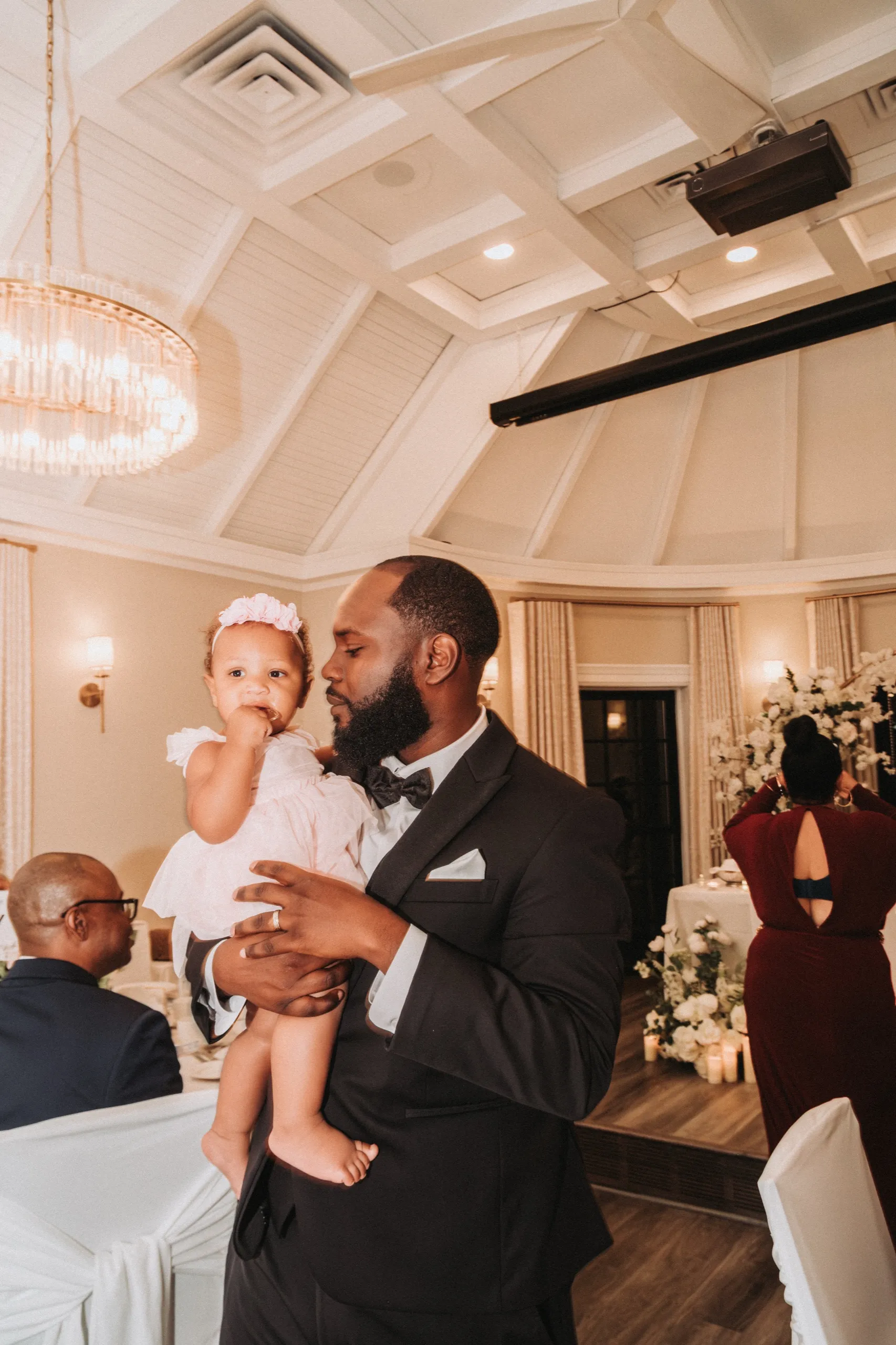 Natalie + Shavar, The Glenerin Inn and Spa, Mississauga photography by AD Photography