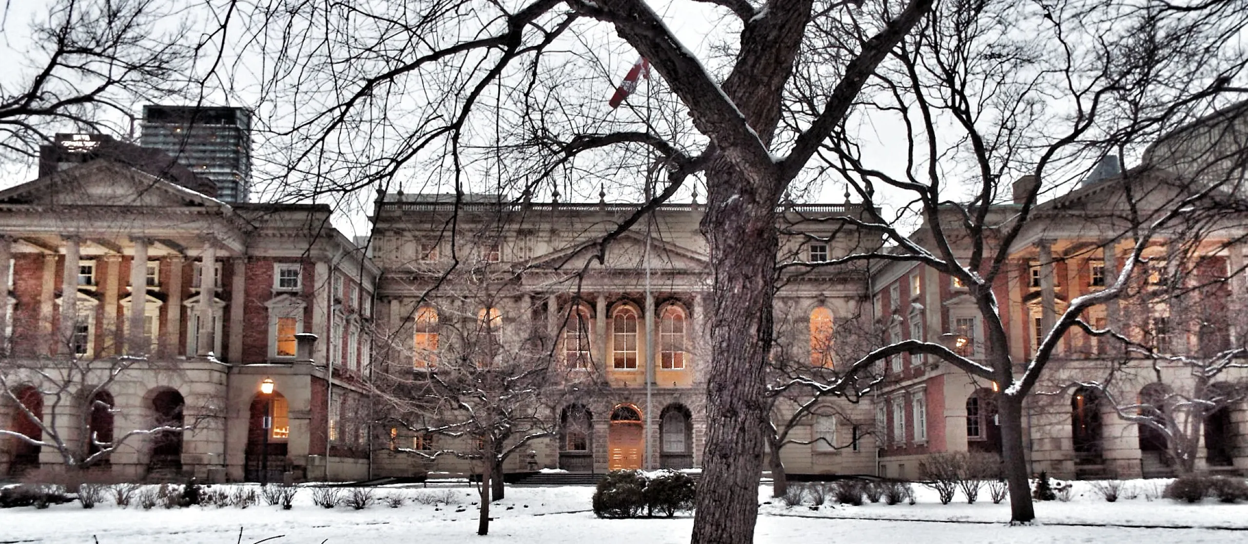 Osgoode Hall, Toronto pre-wedding and engagement photography location in Downtown Toronto, Queen Street